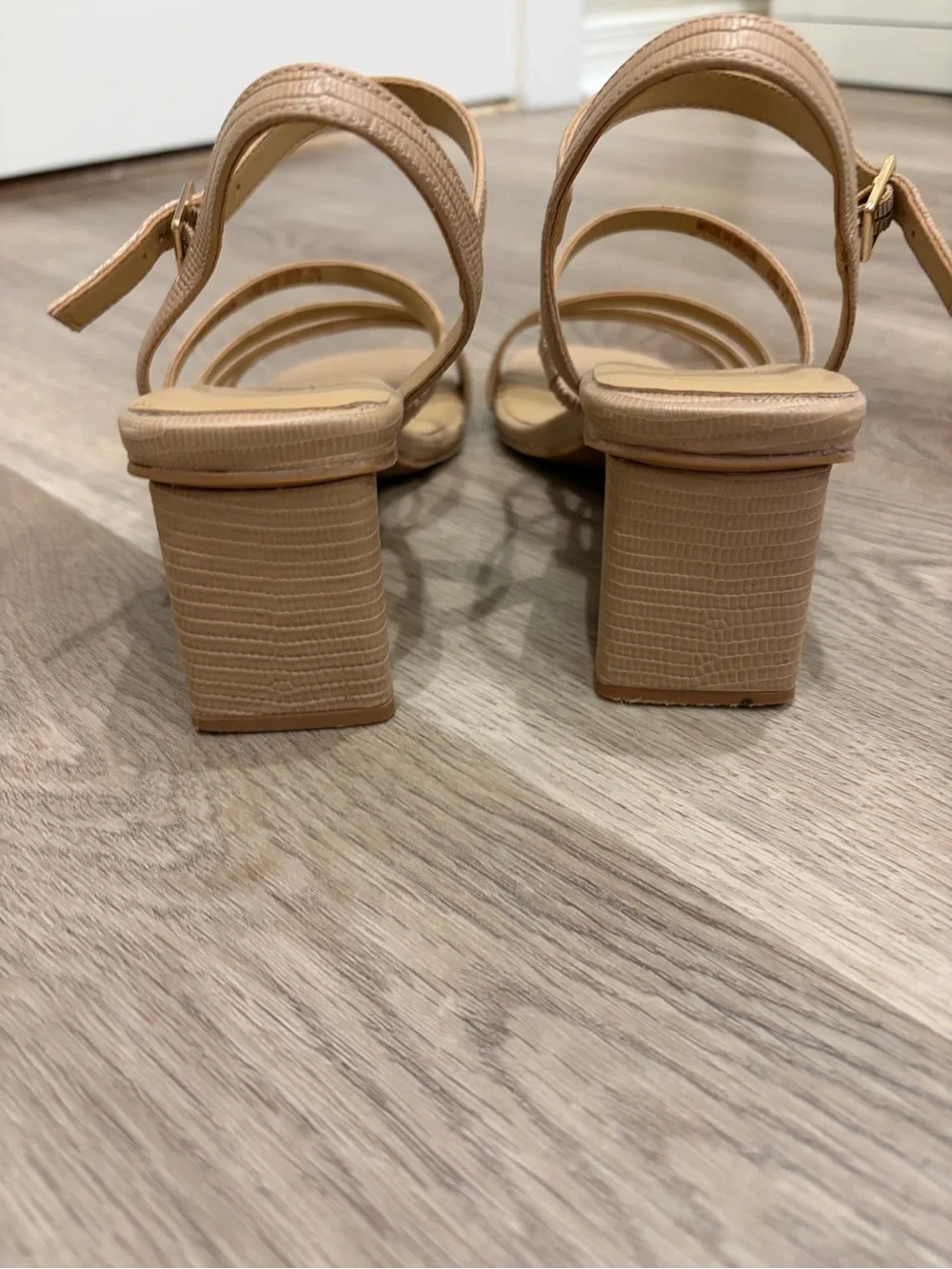 Naturalizer Women's Niko Ankle Strap Dress Sandal Crème Brulee 7.5